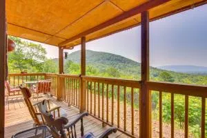 Cozy Lake Sardis Cabin with Stunning View! - Fugate