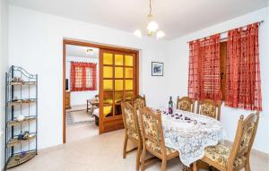 Lovely Apartment In Slano With Wifi