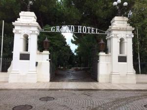Le GRAND HOTEL