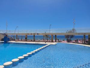 Piso en primera línea de playa en Urbanización el Olivar