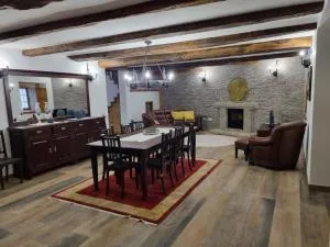 Casa das Lages - Mosteiro