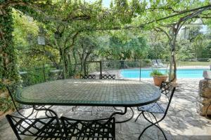 SERENITY Villa for 8 By Sunset