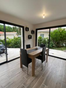 Maisons de vacances Maison plain pied Audenge 95m2 jardin privatif avec terrasses et parking : photos des chambres