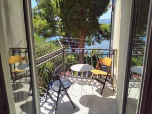 Minimalistic Oasis by the Sea in Stanici 