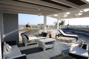 Villa with Sea View
