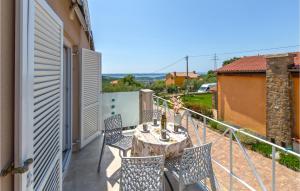 Awesome Apartment In Izola With Wifi