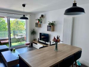 Appartements Le 135 - T2 50m2 - standing - loggia - metro : photos des chambres