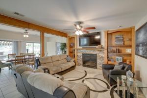 Waterfront Jackson Vacation Rental on Olcott Lake!