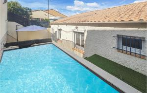 Maisons de vacances Awesome Home In Portiragnes With Outdoor Swimming Pool, Wifi And 2 Bedrooms : Maison de Vacances 2 Chambres