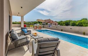 Stunning Home In Fazana With Wifi