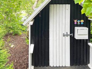 8 person holiday home in Struer-By Traum