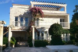 Seaside holiday house Rogoznica - 6226 