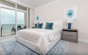 Phoenix Gulf Tower 1004 condo