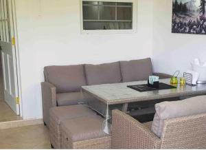 West Coast 1 Bedroom Apartment 66 - Close to beach