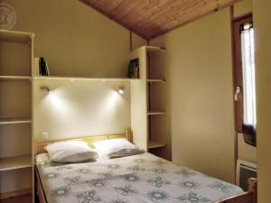 Maisons de vacances Gite Les Noes, 3 pieces, 4 personnes - FR-1-496-246 : photos des chambres