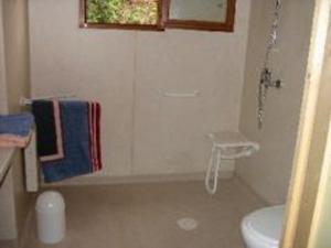 Maisons de vacances Gite Les Noes, 3 pieces, 4 personnes - FR-1-496-246 : photos des chambres