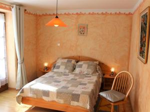 Maisons de vacances Gite Mazeyrolles, 3 pieces, 4 personnes - FR-1-616-165 : photos des chambres