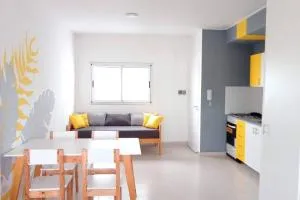 Luminoso monoambiente céntrico con cochera cubierta - Tolosa