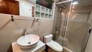 QUECHUA´S HOUSE Hostal & Coffee