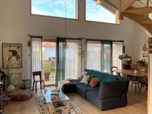 Belle villa neuve bioclimatique proche plages golf - Tosse