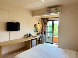 I-Home Residence and Hotel