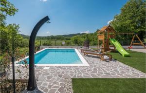 Gorgeous Home In Roc With Wifi