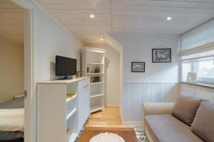 Posti studio apartment