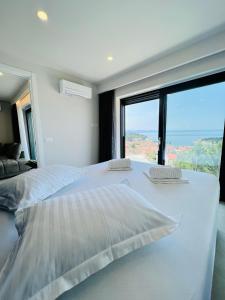 Mauro - Luxury Seaview apartment