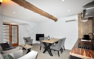 Gorgeous Home In Fourques With Wifi