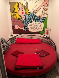 Standard Queen Room room in Pop Art Hostel
