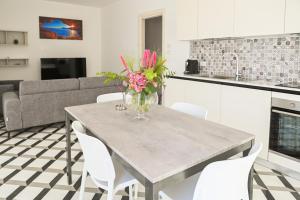 Perle Marine Suite Apartments