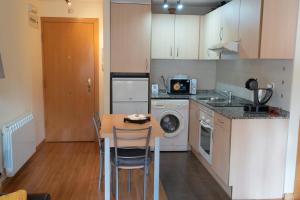 Acogedor Apartamento en Oviedo Frente al HUCA