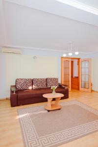 Апартаменти 2-кімнатні поруч з метро в Печерському р-н.