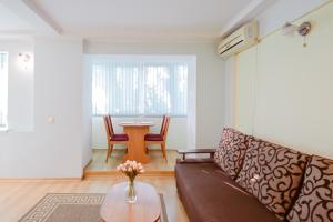 Апартаменти 2-кімнатні поруч з метро в Печерському р-н.