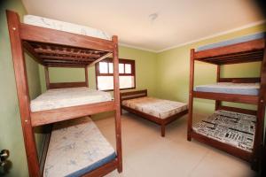 Chacara c piscina e vista para Cach dos PretosSP