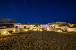 Athiri Luxury Suites
