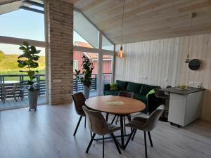 West Rest apartments