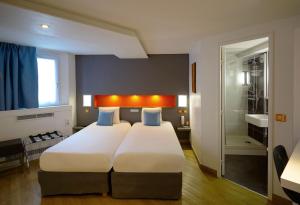 Hotels Hotel Best Western The Wish Versailles : Chambre Quadruple Premium