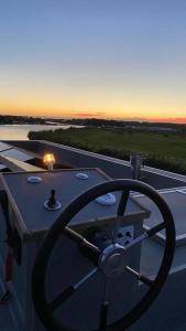 Surla Houseboat "Walvis" Kagerplassen