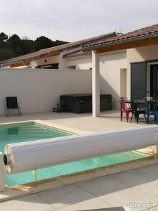 Villas Villa En Joy 1 de 94m2, 3 ch pour 6 personnes avec sa piscine privative chauffee et jacuzzi : photos des chambres