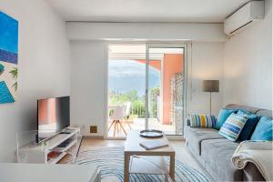 Appartements Cote d’Azur Vue Mer entre Cannes et St Raphael : photos des chambres