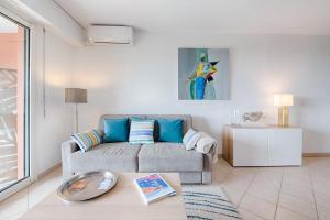 Appartements Cote d’Azur Vue Mer entre Cannes et St Raphael : photos des chambres