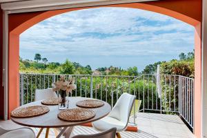 Appartements Cote d’Azur Vue Mer entre Cannes et St Raphael : photos des chambres