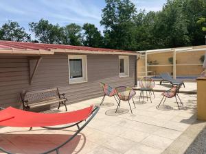 Gîte COQUELICOT F2 avec piscine et SPA