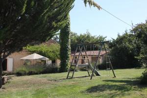 Maisons de vacances Ferme en pierre, site isole avec piscine : photos des chambres