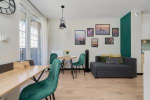 Cozy Studio Wroclaw Nadodrze for 3 Guests with Balcony by Renters