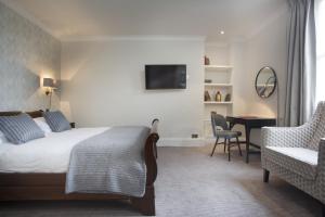 Superior Double Room room in The Royal Wells Hotel