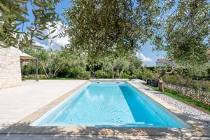 Orange apartment with pool & garden