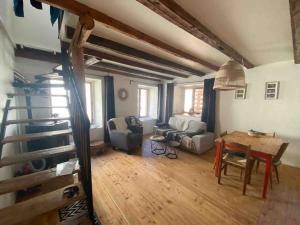 Appartements coeur montagne, proche Serre Chevalier/Col de l'Izoard : Appartement en Duplex