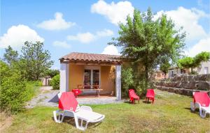 Maisons de vacances Stunning Home In Grospierres With Kitchenette : photos des chambres